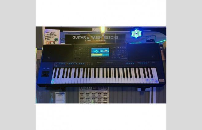 Used Yamaha PSR-SX700 Keyboard (SN:BCOH01092) - Image 1